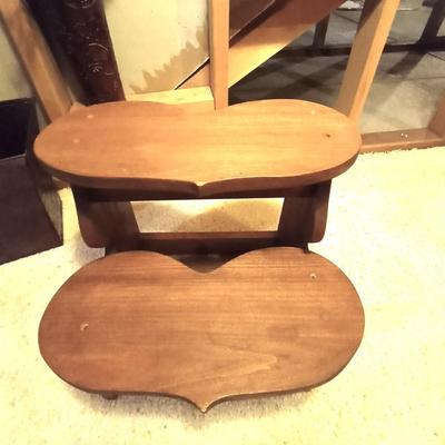 WOODEN STOOL WITH FOOT REST-METAL TRASH CAN-VASE-AND HAND TOWELS