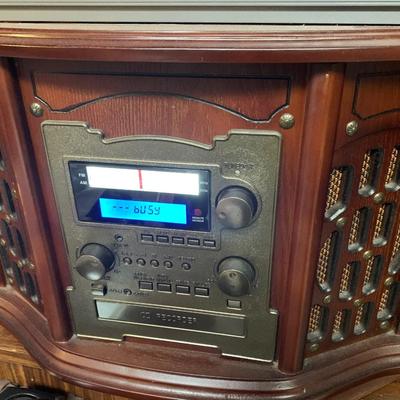 Old Time Radio Style Radio CD Player