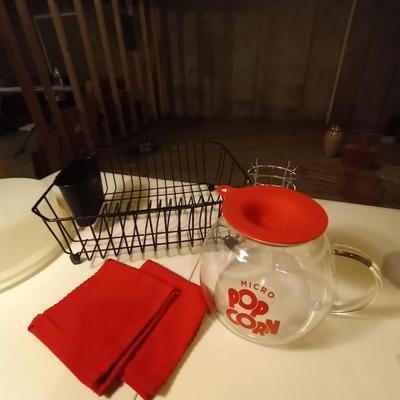 JUICE SQUEEZ-TUPPERWARE CAKE HOLDER-DRYING RACK-MORE | EstateSales.org
