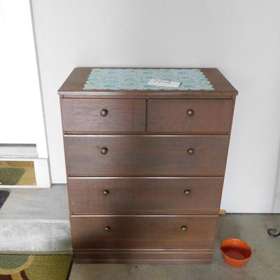 SOLID WOOD ADORABLE LITTLE CHEST OF DRAWERS