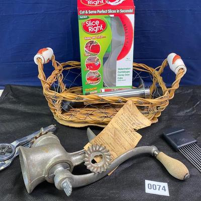 Grinder, Pineapple Corer, Fruit Slicer