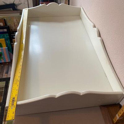 Dresser top tray