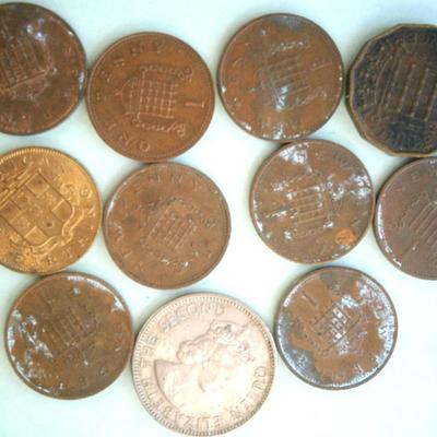 GREAT BRITIAN 11 Various Coins