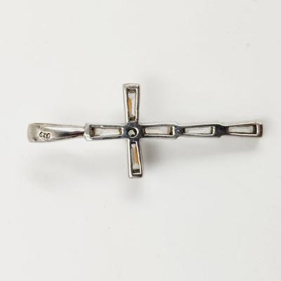 CUBIC ZIRCONIA & .925 SILVER CROSS PENDANT