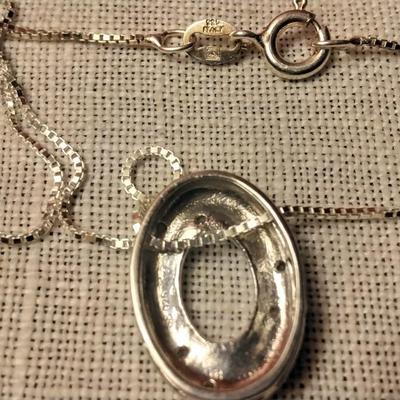 Elegant Diamond And Black Diamond 925 16" Necklace