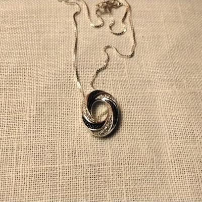 Elegant Diamond And Black Diamond 925 16" Necklace