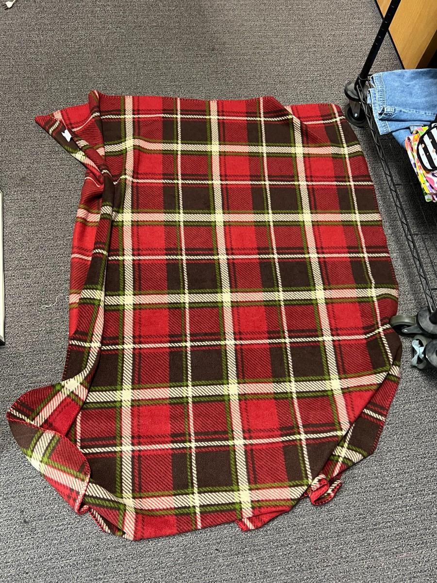 Large Red Plaid Throw Blanket