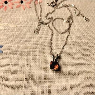 Gorgeous Solitare Garnet 16" 925 Necklace