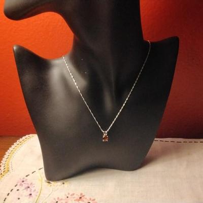 Gorgeous Solitare Garnet 16" 925 Necklace