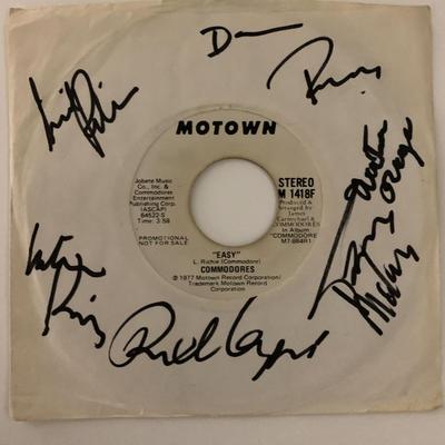 Commodores signed 45 RPM