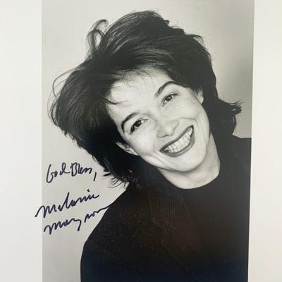 Melanie Mayron signed photo