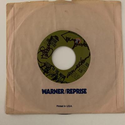The Doobie Brothers signed Listen to the Music 45 RPM