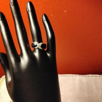 VIntage Diamonds, Marcasites And Onyx 925 Ring Size 6.5