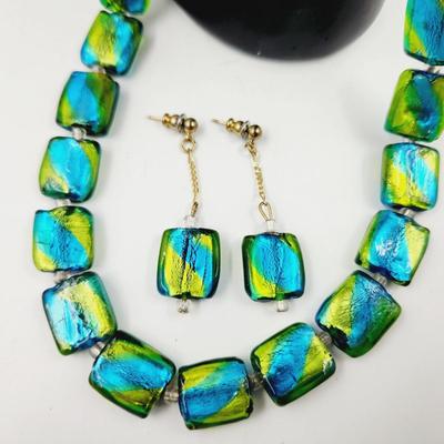 HANDCRAFTED GLASS GREEN & BLUE NECKLACE & EARRINGS BUNDLE