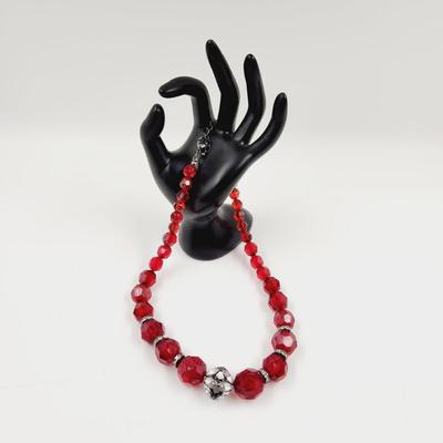 VINTAGE RED BEADED NECKLACE