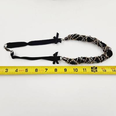 BEAUTIFULLY WOVEN & METAL NECKLACE