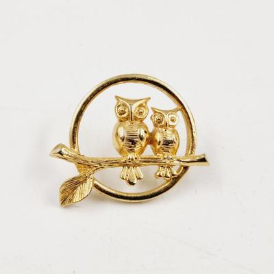 AVON GOLD TONED OWL PIN