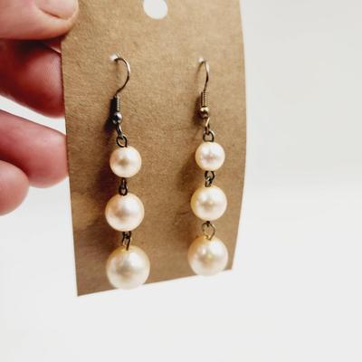 CUTE FAUX PEARL DANGLE EARRINGS