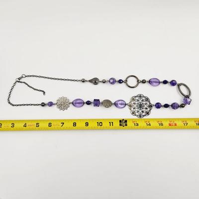 BLACK & PURPLE DETAILED NECKLACE