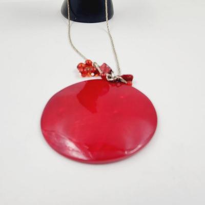 .925 CHAIN WITH PAINTED MOTHER OF PEARL PENDANT