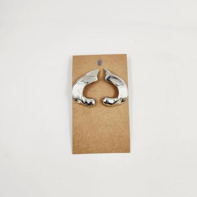 CUTE SILVER TONED EARRINGS