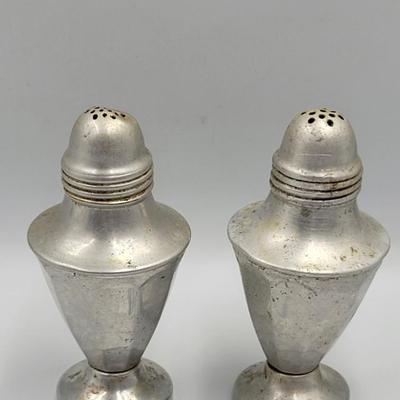 Urn Style Salt & Pepper Shakers