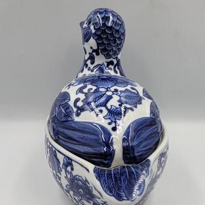Vintage Blue & White Nesting Bird Tourine