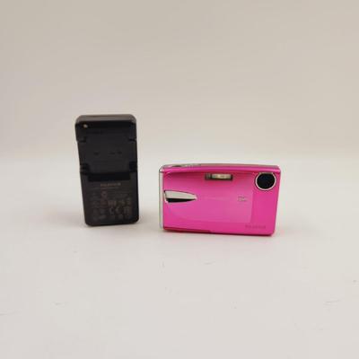 HOT PINK FUJI Z20 FILM CAMERA W/ CHARGER & GOOD BATTERY