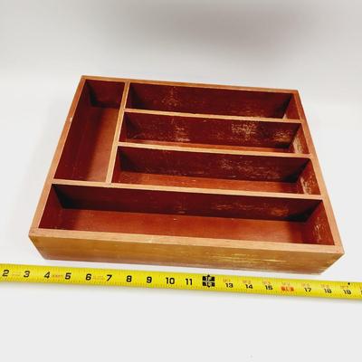 WOOD UTENSIL ORGANIZER