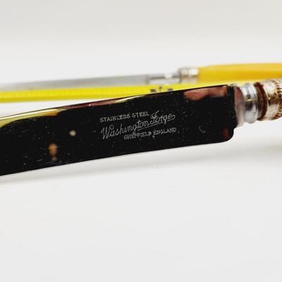 VINTAGE WASHINGTON FORGE YELLOW CARVING SET