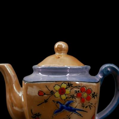 Hand-Painted Japanese Peach Colored Teapot