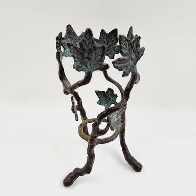 CUTE METAL DECORATIVE PIECE