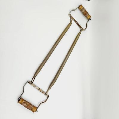 VINTAGE SPRING LOADED EXERCISE PIECE