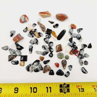 MULTI STONE BUNDLE OF ROCK CHIPS