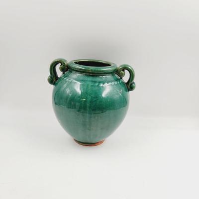 FANTASTIC DECORATIVE GREEN VASE