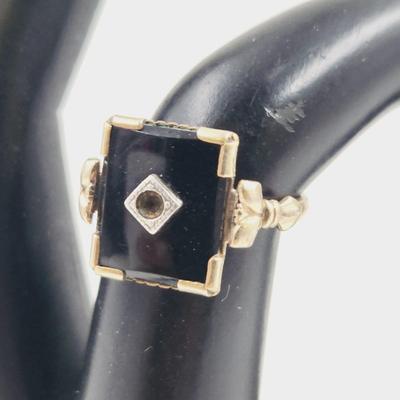 ANTIQUE BLACK STONE 10K GOLD FILLED RING SIZE 5.5