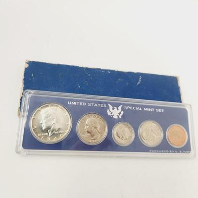 UNITED STATES SPECIAL MINT SET COIN COLLECTION