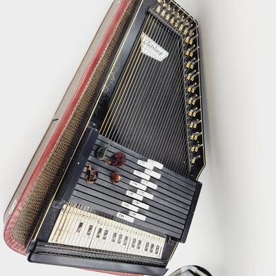 AUTO HARP BY OSCAR SCHMIDT - SEE DESCRIPTION