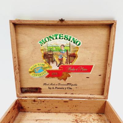 MONTESINO WOODEN CIGAR BOX