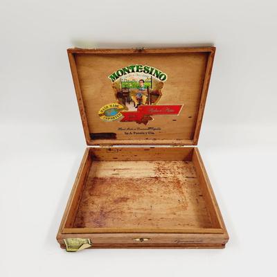 MONTESINO WOODEN CIGAR BOX