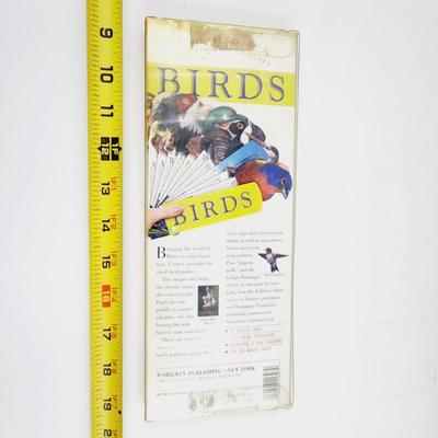 BIRDS FIELD GUIDE