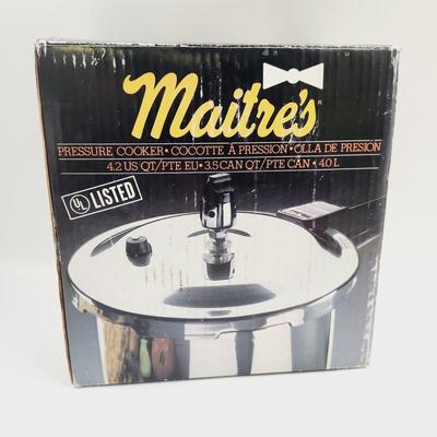 UNUSED MAITRES 4.2 QUART PRESSURE COOKER