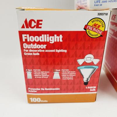 NEW FLOOD LIGHTS 2 GREEN & 1 WHITE