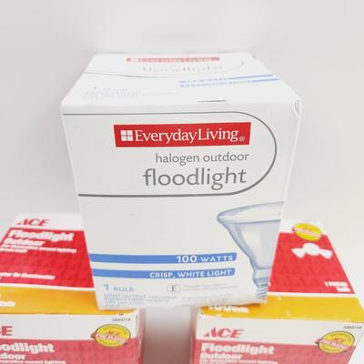 NEW FLOOD LIGHTS 2 GREEN & 1 WHITE
