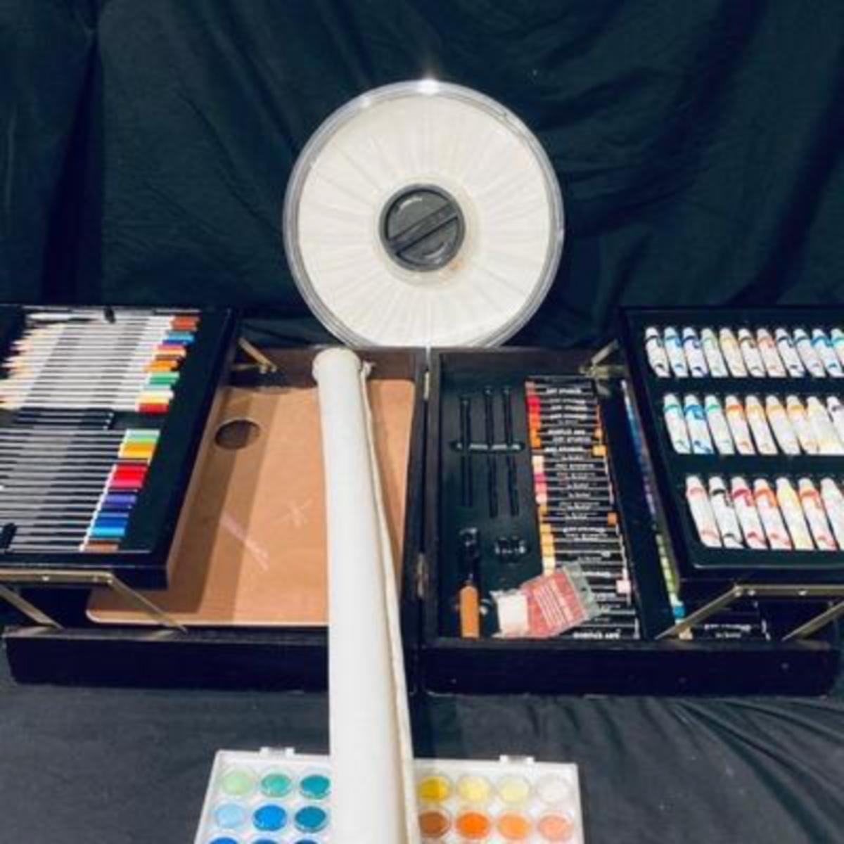 LIGHTLY USED ART SUPPLIES