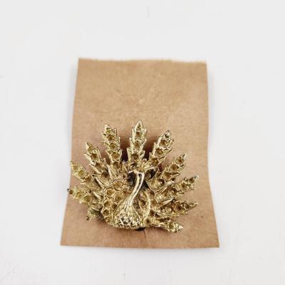 BEAUTIFUL BRASS PEACOCK BROOCH