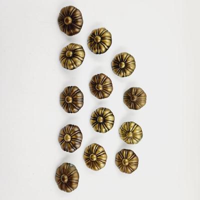 VINTAGE ALLISON METAL FLOWERED CABINET / DRESSER PULLS