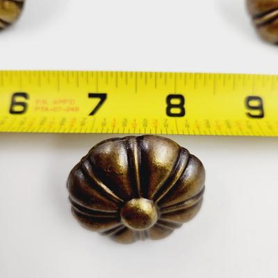 VINTAGE ALLISON METAL FLOWERED CABINET / DRESSER PULLS