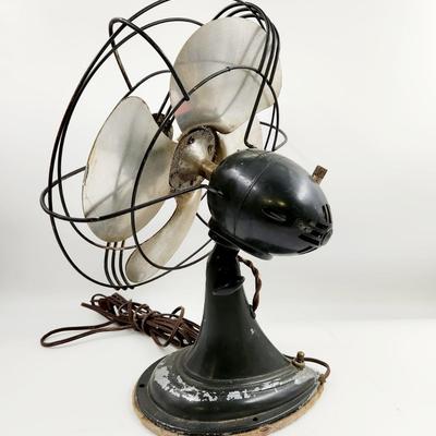 VINTAGE WESTINGHOUSE METAL FAN