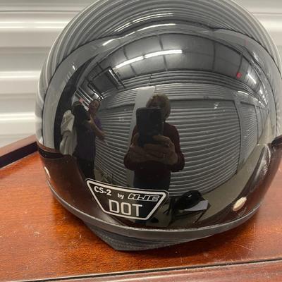 HJC Women’s motorcycle helmet. DOT approved.